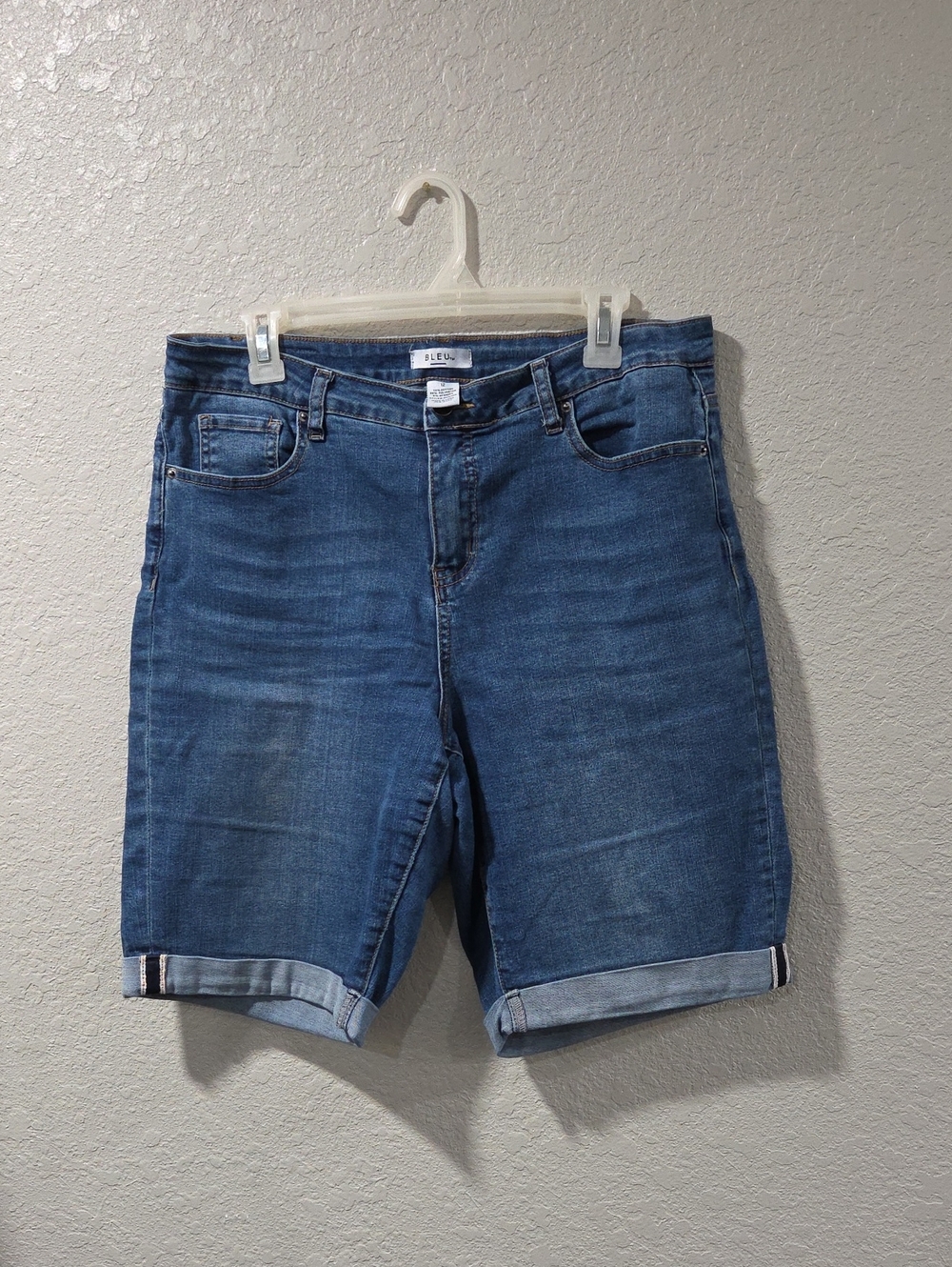 Bleu Denim Jean Shorts – Rolled Hem